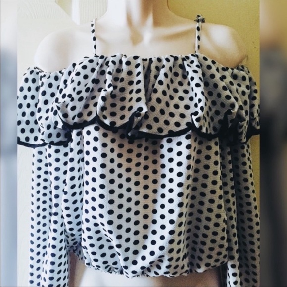 Off Shoulder Black & White Polka Dot Blouse - Picture 4 of 7